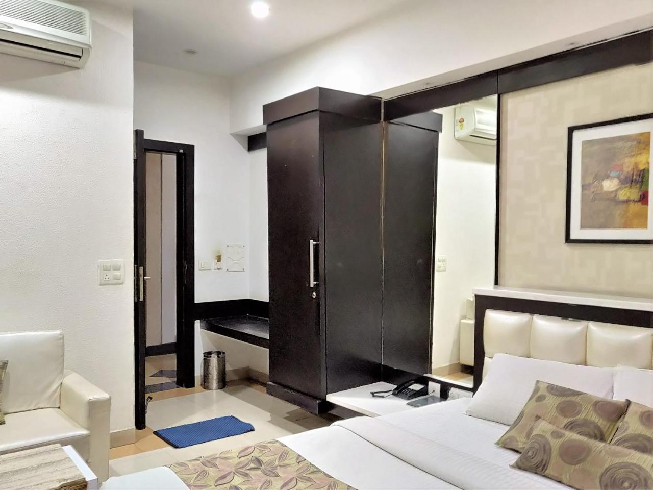 Hotel Rockland Jaipur Extérieur photo